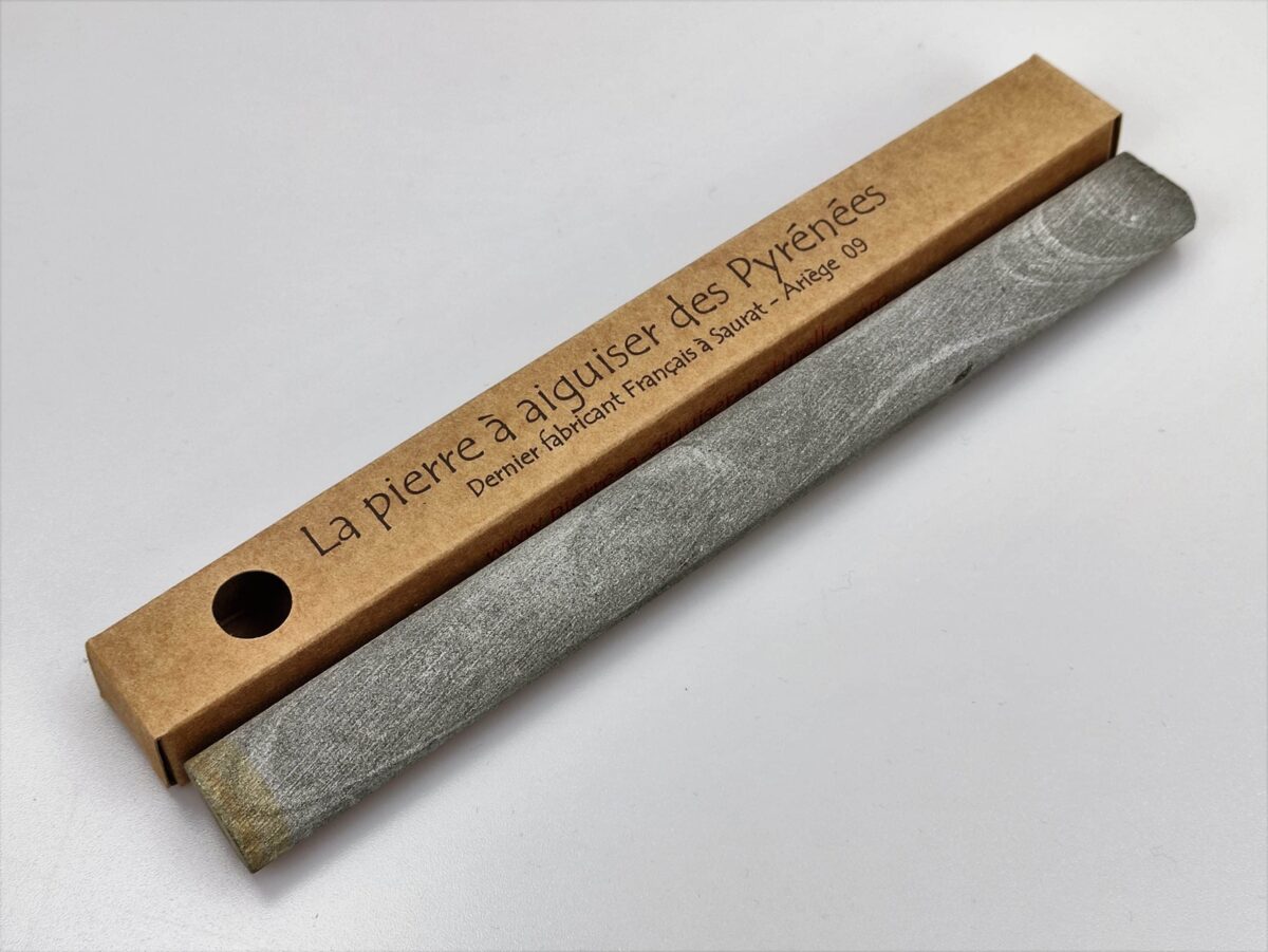 Pierre des Pyrénées pour couteau de poche