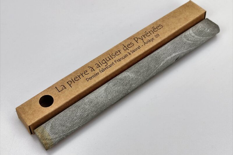 Pierre des Pyrénées pour couteau de poche